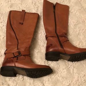 Tall brown leather Fall/Winter boots